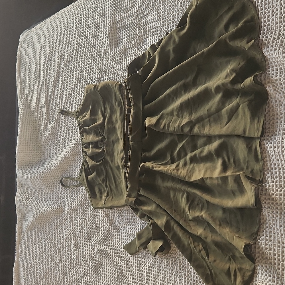 Shirt and shirt set with belt